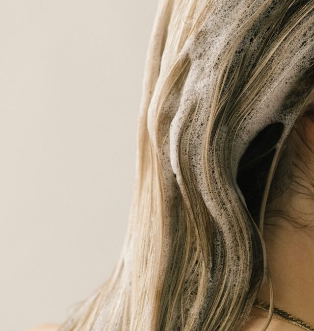 Are You Rinsing Your Hair Well Enough?